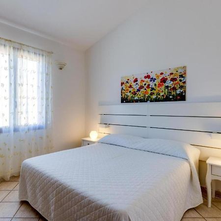 La Casa Delle Zie - Cabras Villa Luaran gambar