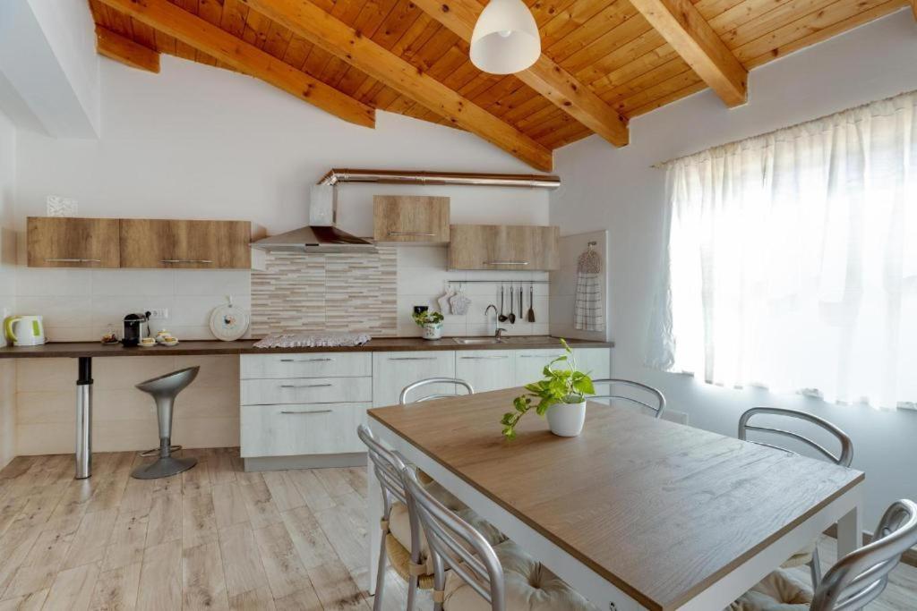 La Casa Delle Zie - Cabras Villa Luaran gambar