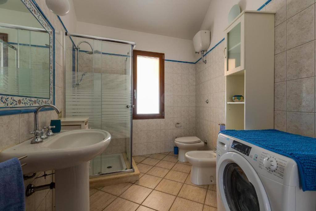 La Casa Delle Zie - Cabras Villa Luaran gambar