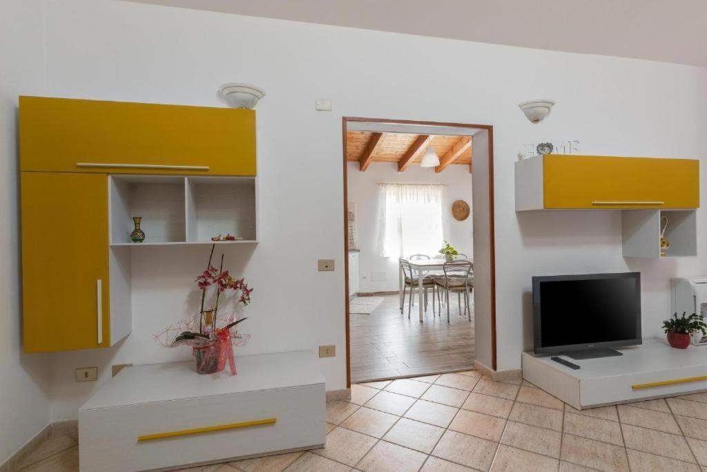 La Casa Delle Zie - Cabras Villa Luaran gambar